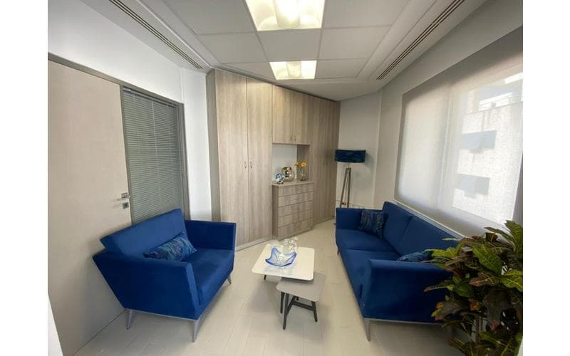 Bureau 12
