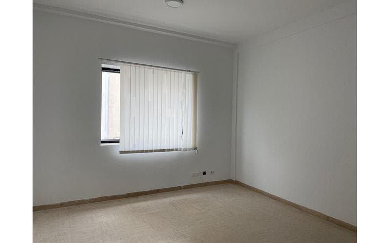 Bureau 6
