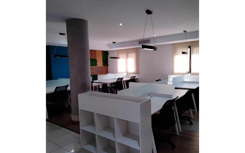 Bureau 4