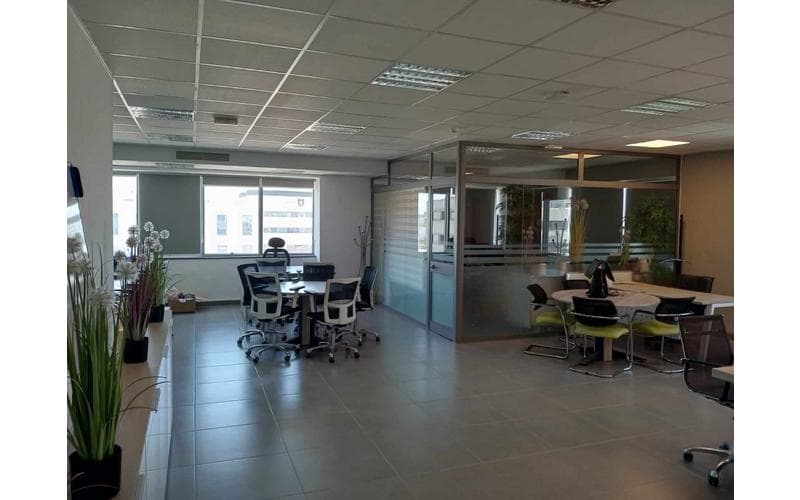 Bureau 4