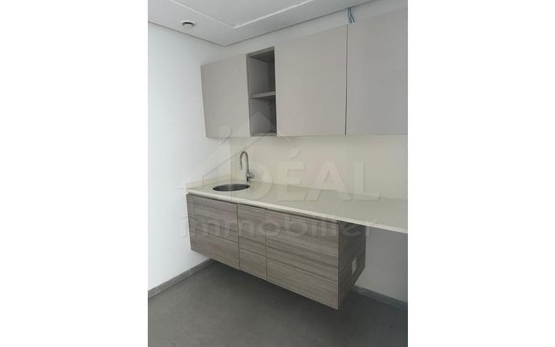 Bureau 4