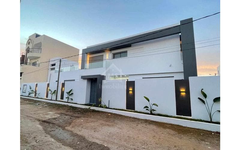 Villa s+5 et plus 17