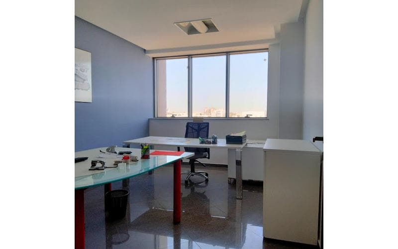 Bureau 4