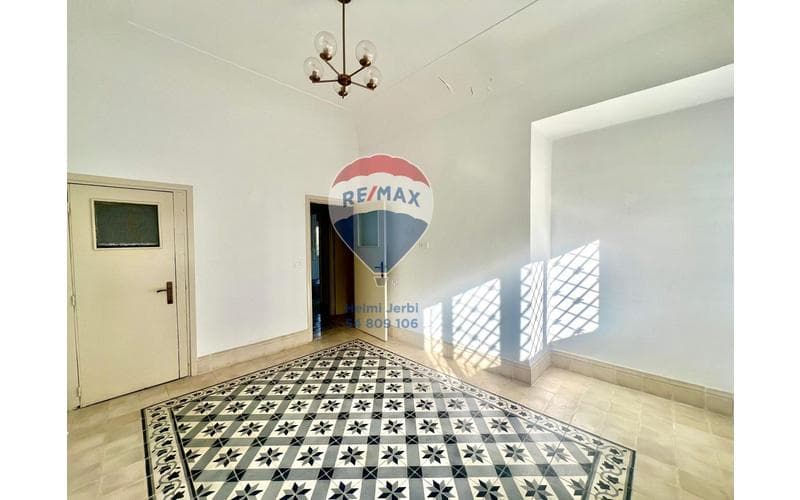 Maison s+4 8