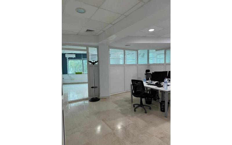 Bureau 4