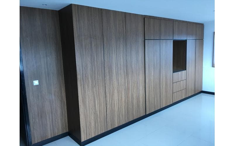 Bureau 8