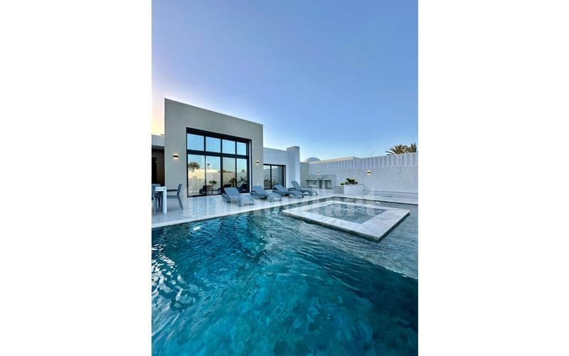 Villa s+4 8