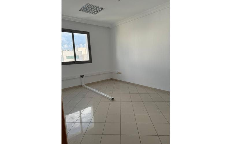 Bureau 4