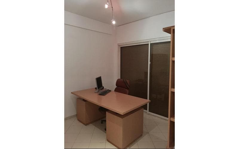 Bureau 6