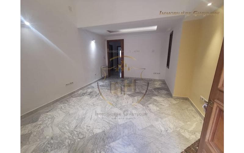 Appartement s+2 8
