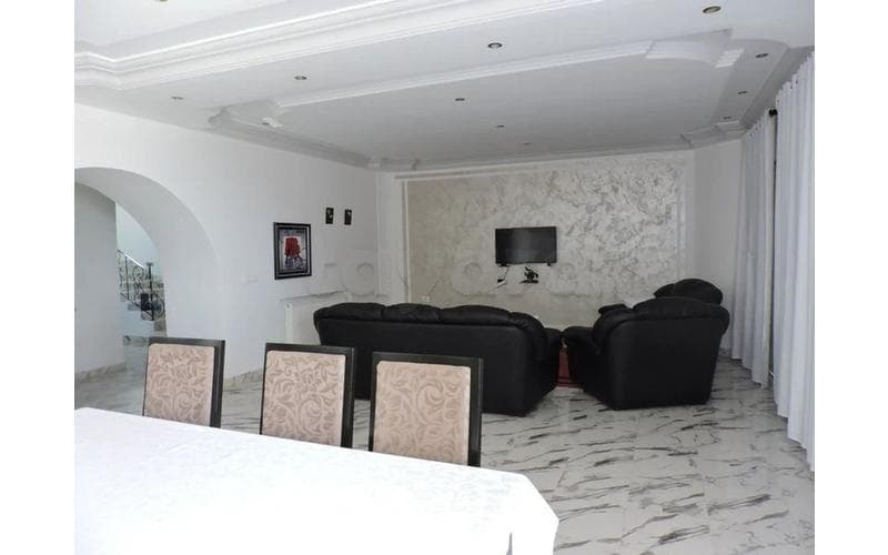 Villa s+4 4