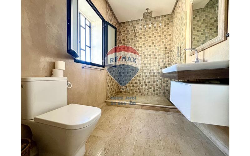 Maison s+4 9