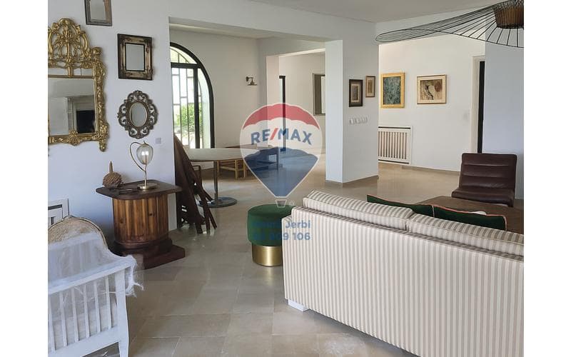 Maison s+4 10