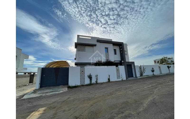 Villa s+4 6