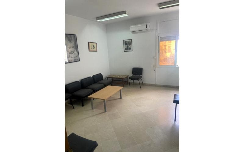 Bureau 4