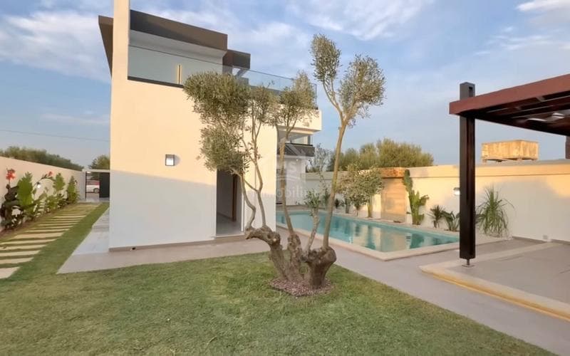 Villa s+4