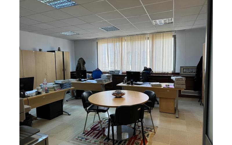 Bureau 4