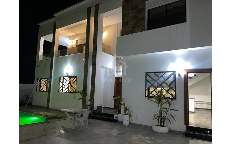 Villa s+5 et plus 2