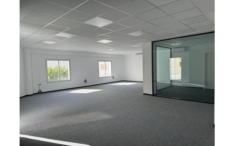Bureau 4